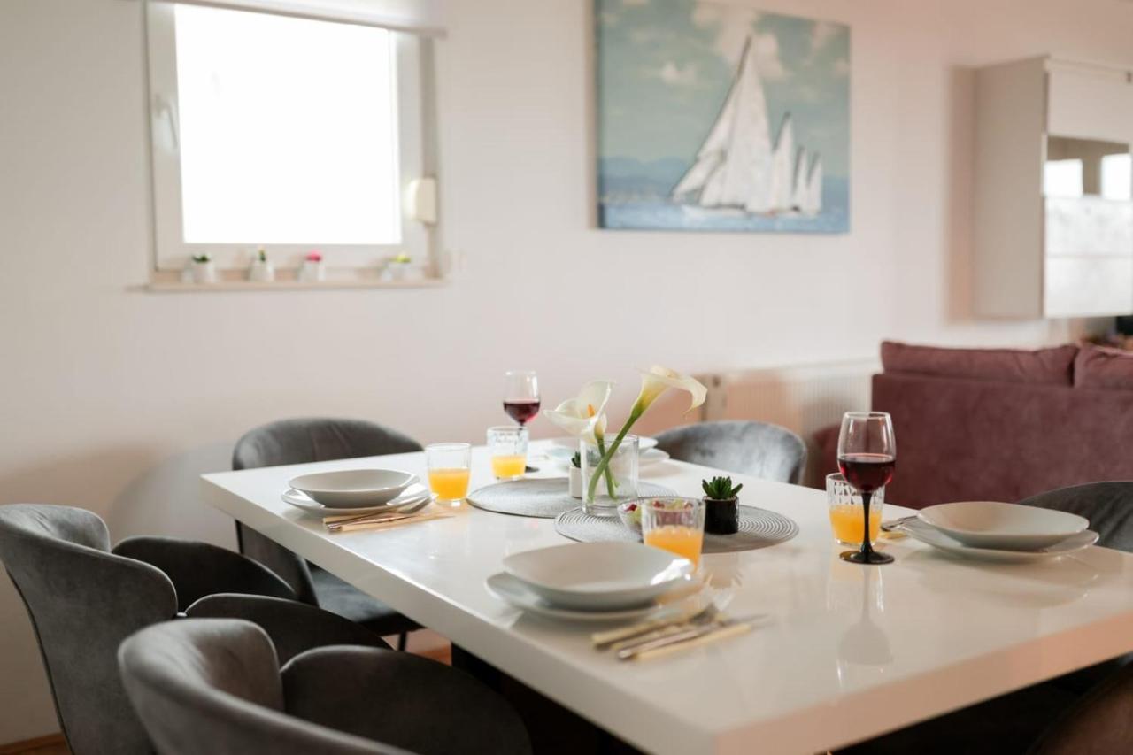 Apartman Nika Sa Jacuzzijem Zadar Exterior photo