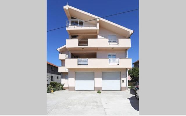 Apartman Nika Sa Jacuzzijem Zadar Exterior photo